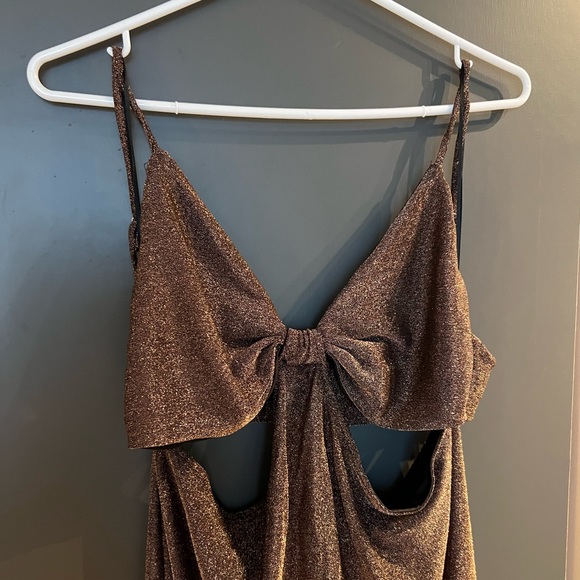 Dynamite Rose-Bronze Cut-Out Midi Dress - Size XL - never worn - Picture 2 of 7